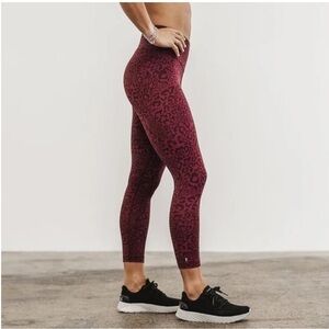 Nobull wine leopard leggings size xs